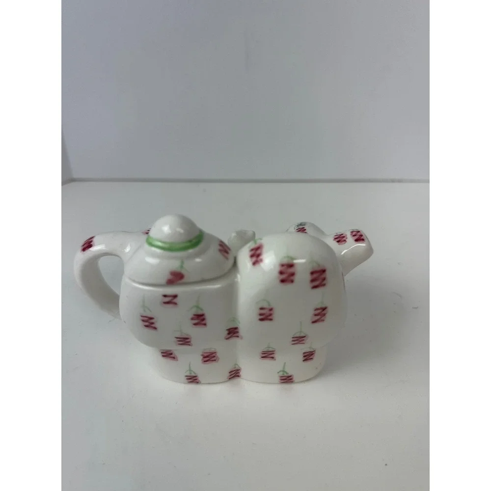 Tea-Nee Vintage Caramic Teapot Cat on Chair 1995‎ Collectible